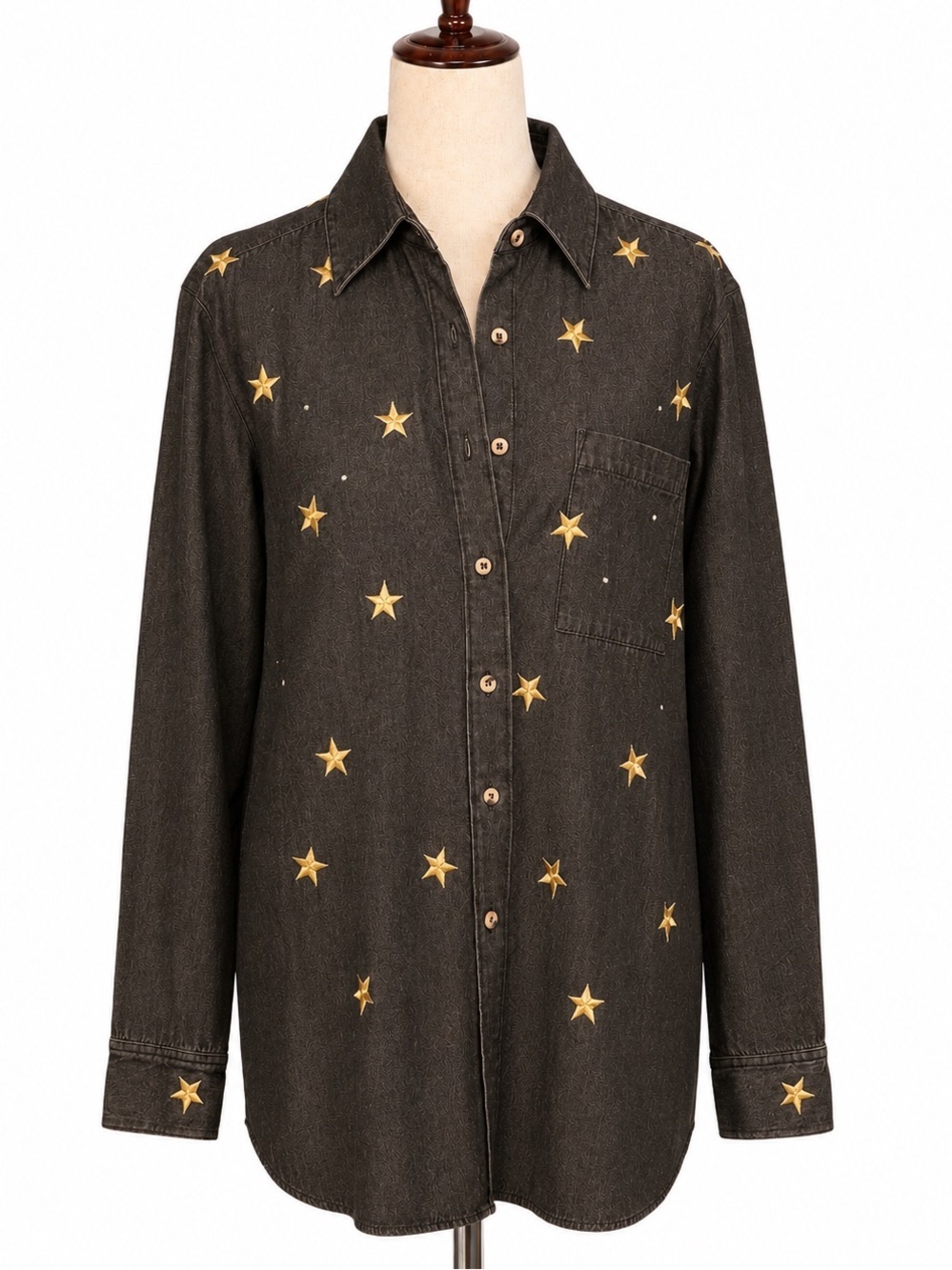 Quacker Factory Star-Embroidered Black Denim Shirt. L / XL, 21" PTP